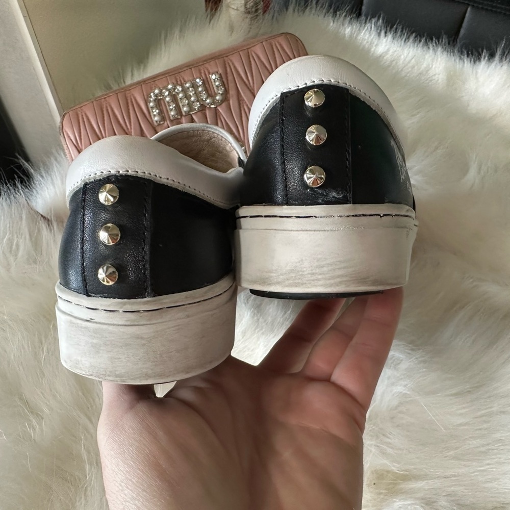 FENDI KARLITO STUDDED LEATHER SLIP ON SNEAKERS WOMENS 37 7 DESIGNER RARE - Picture 8 of 12
